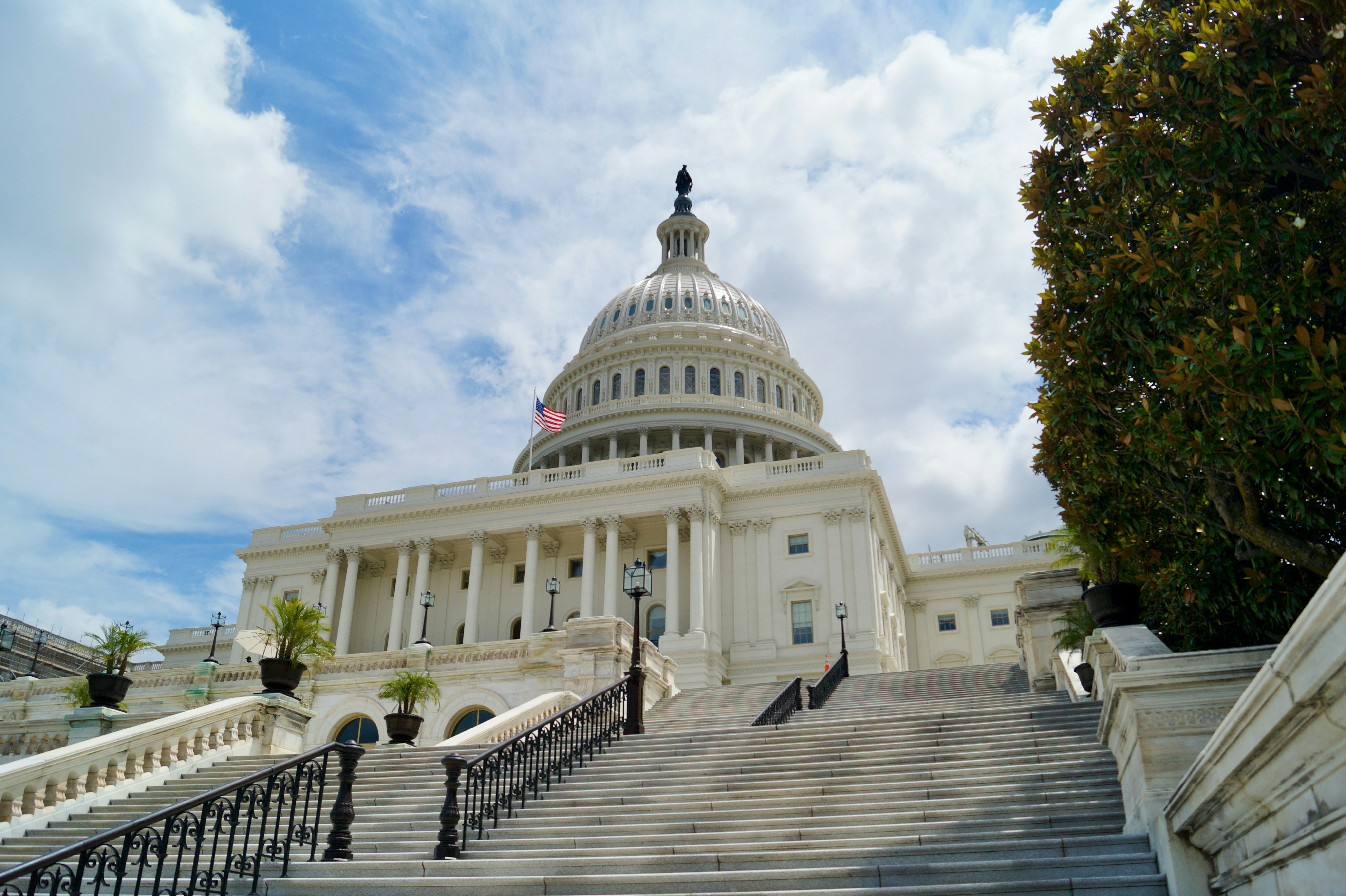 U.S. Capitol building to represent DCAA compliant accounting