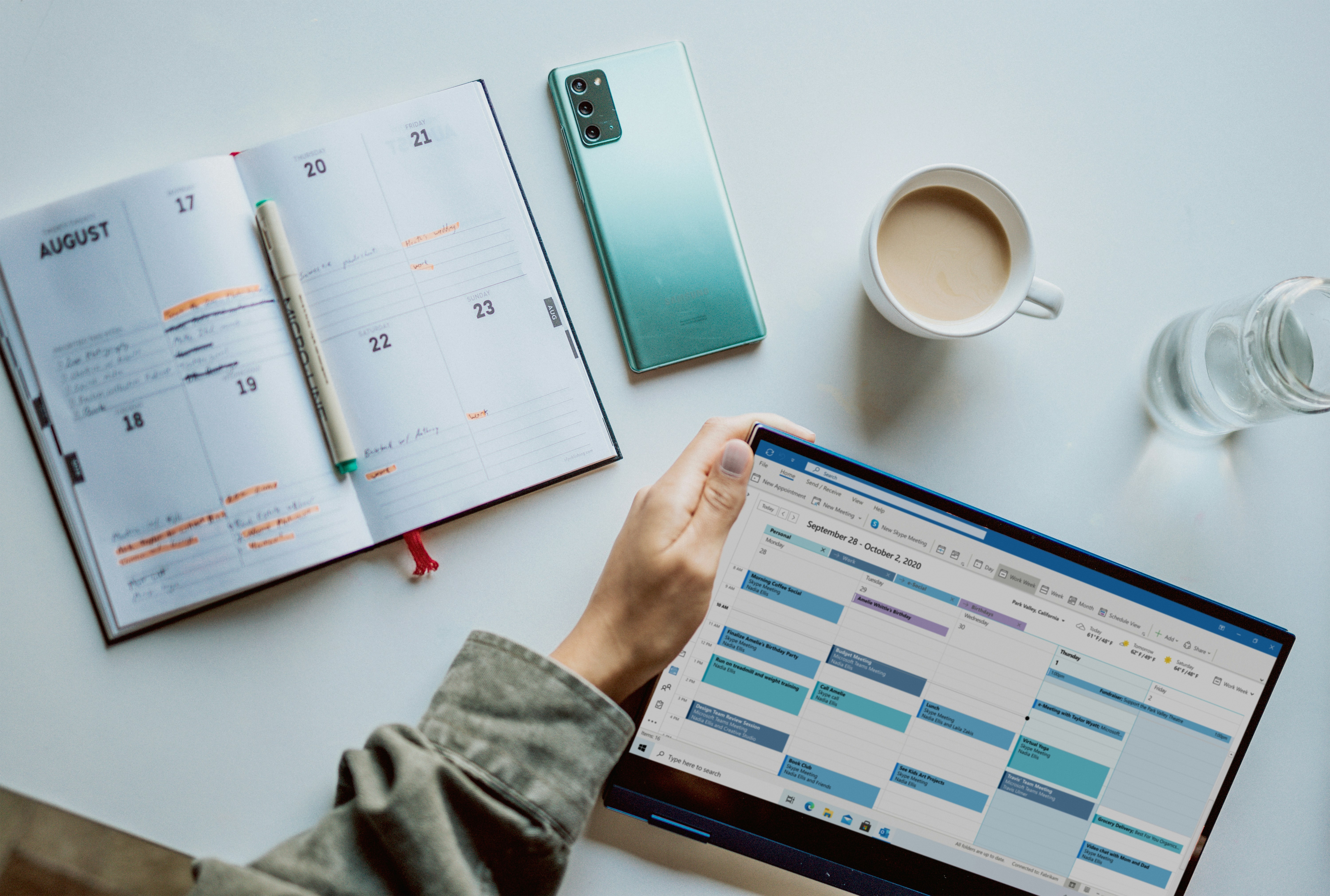 Planner and calendar to illustrate a cash flow model